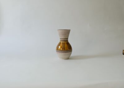 wg, vase 100€