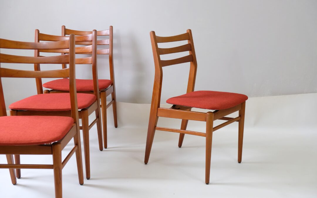 SAM, 4 chaises 550€