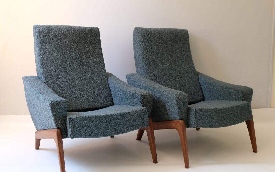 Paire de fauteuils 1 400€