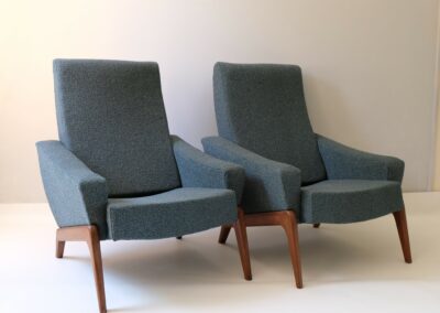 Paire de fauteuils 1 400€